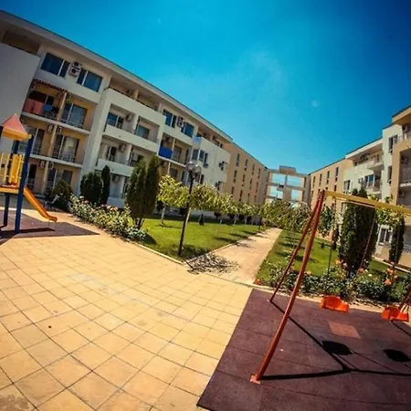 Lovely Studio In A Family Oriented - Fort Noks Апартаменты Солнечный берег